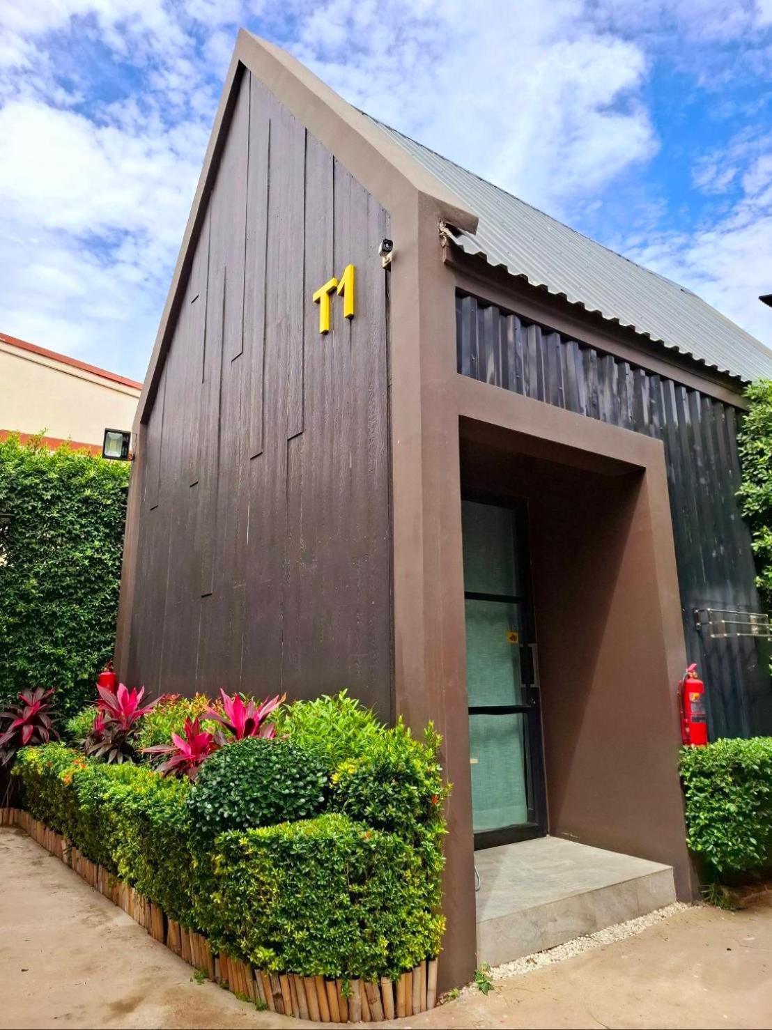 Sawasdee​ Buriram​ Resort Buri Ram Exterior foto